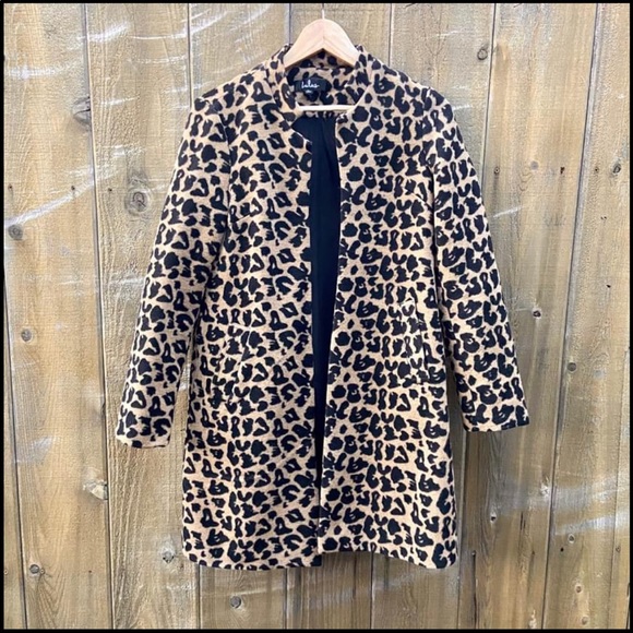 collarless leopard print coat